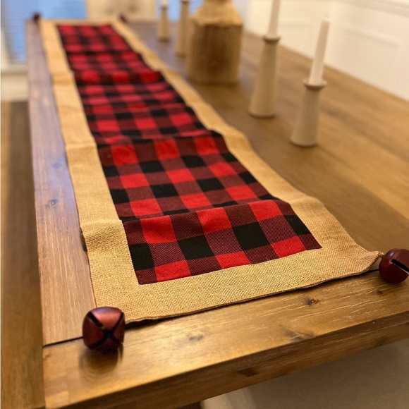 Christmas Plaid Table Runner - Picture 4 of 6